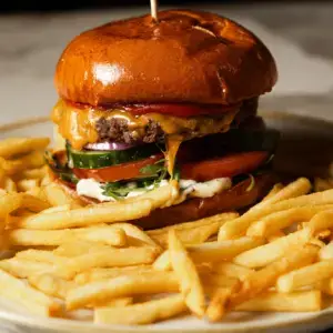 SOMA Wuppertal – Cheeseburger mit Pommes