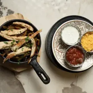 SOMA Wuppertal – Hähnchen-Pfanne mit Dips